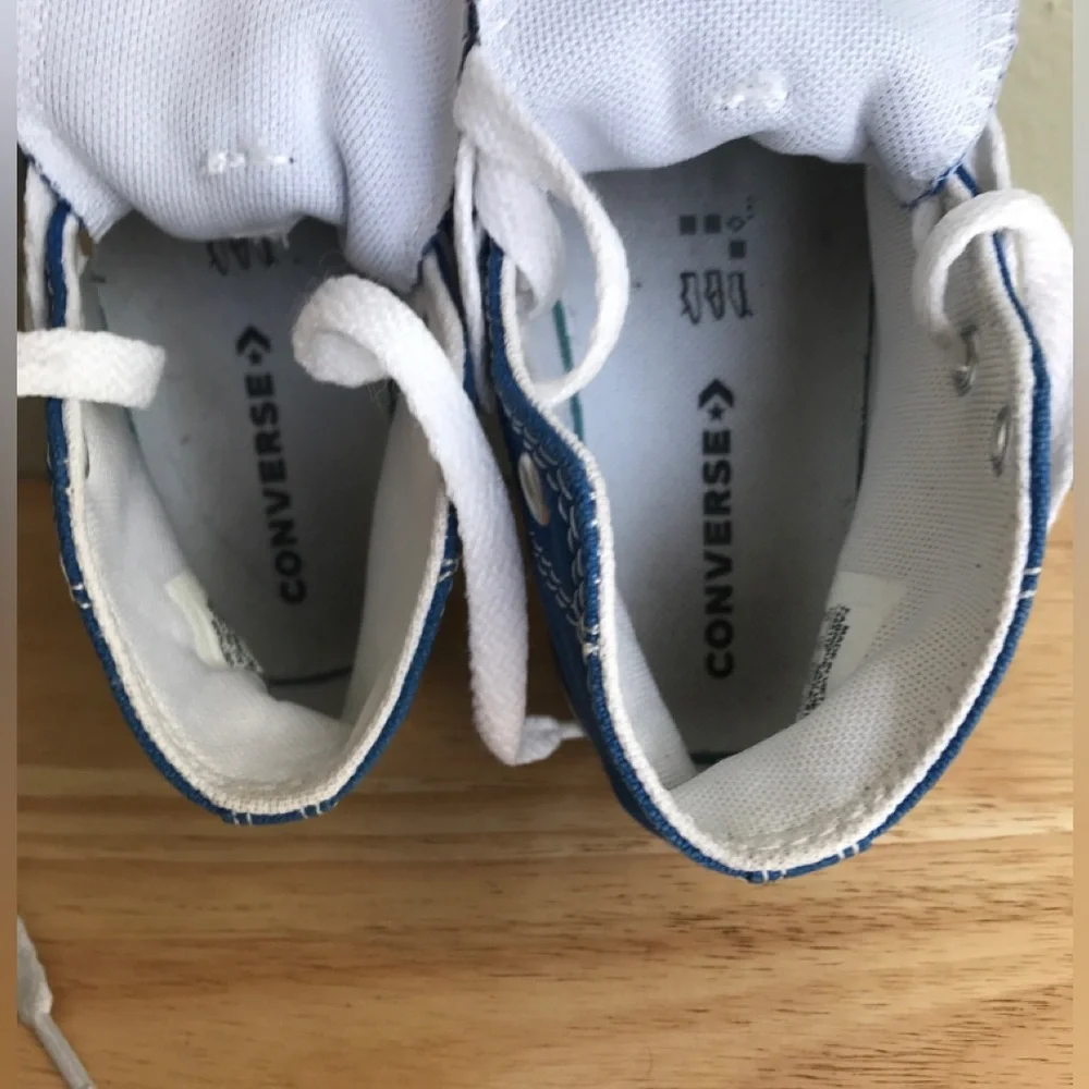 Converse All-Star Chuck Taylor High-Tops Blue Size: US Toddler 8.0 EUR 24 CM 15